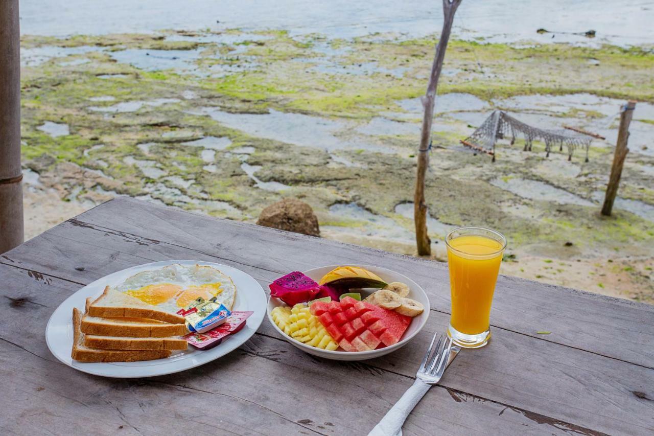 Wooden Beach Sunset Cottages Nusa Lembongan  Exterior photo