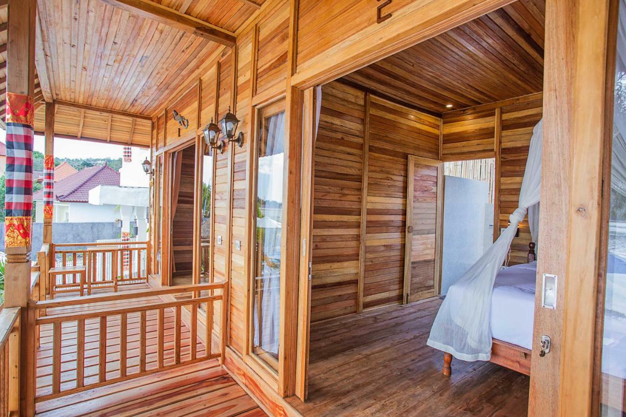 Wooden Beach Sunset Cottages Nusa Lembongan  Exterior photo